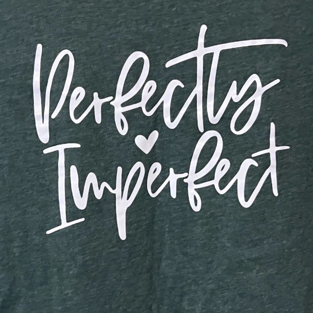 Super Cute Graphic T EUC Size XL
